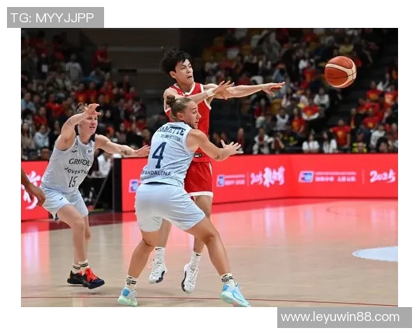 深篮体育女篮锦标赛现场观赛人数突破三万相关产业收入超千万