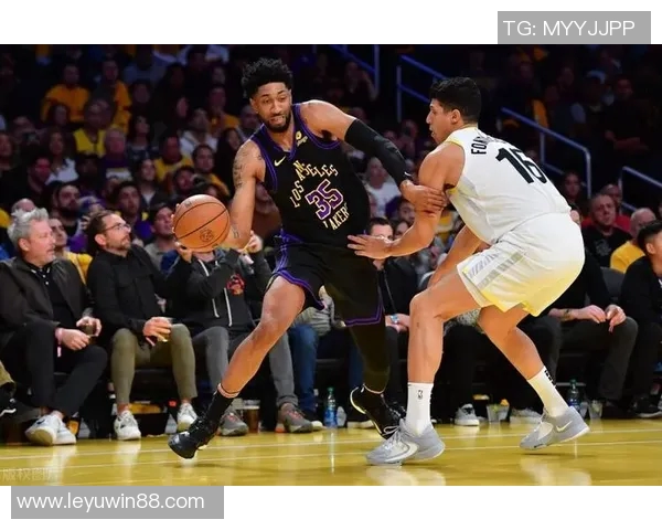 莺歌回顾与詹姆斯搭档时的不满反思自己当时的年轻与不成熟