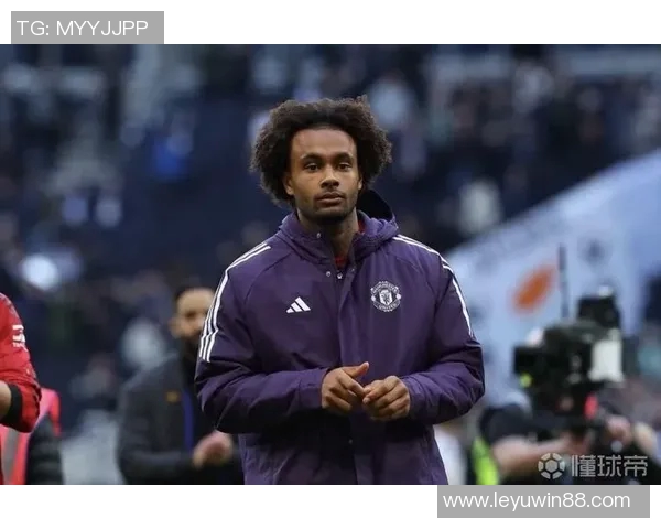 罗体报道齐尔克泽渴望加盟罗马但需解决与曼联的协议及佣金问题